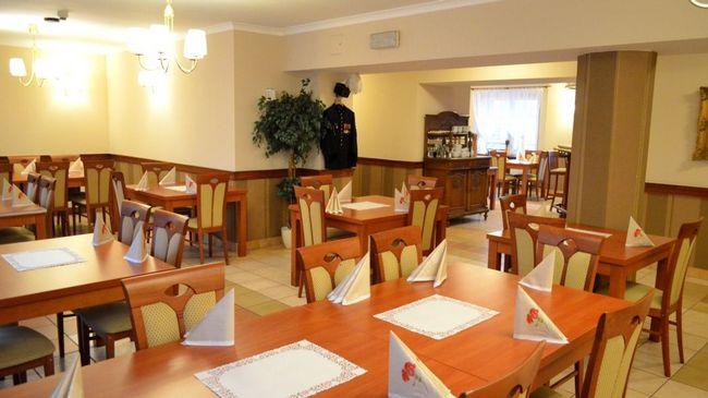 Hotel Malinowski Economy Γκλίβιτσε Εστιατόριο φωτογραφία